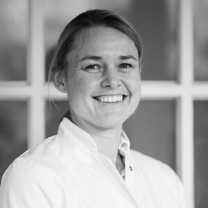 Dr. Marie Ritter